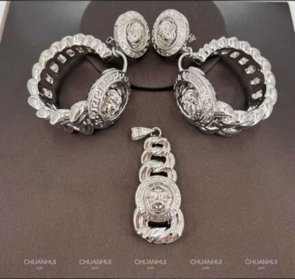 Ladies Jewelries